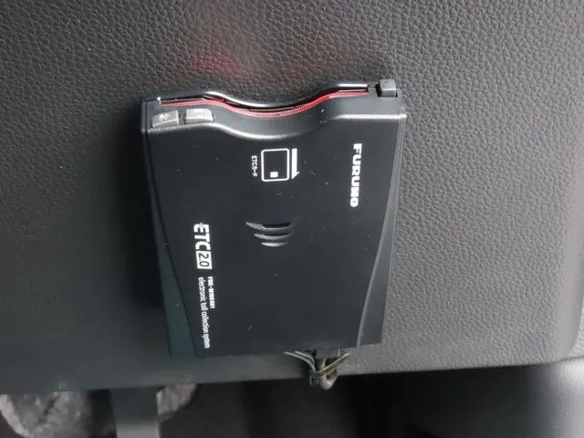 ホンダ　フィット　ｅ：ＨＥＶ