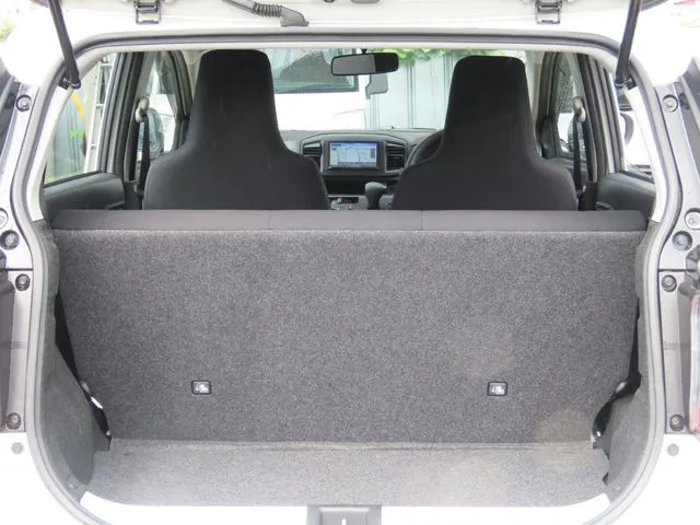 ダイハツ　ミラ　イース