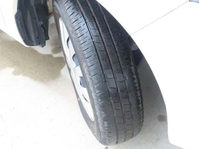 ダイハツ　ミラ　イース