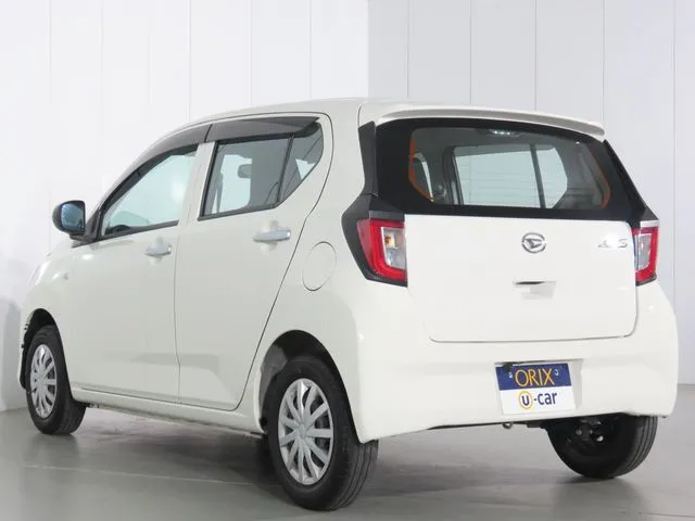 ダイハツ　ミラ　イース