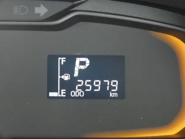 ダイハツ　ミラ　イース