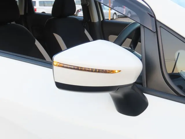 ニッサン　ノート