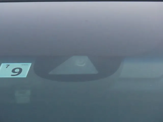 シャトル　ハイブリッド（ホンダ）の車両写真