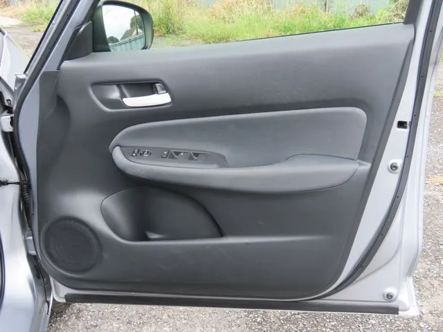 ホンダ　フィット　ｅ：ＨＥＶ