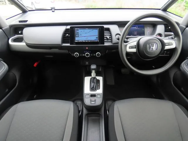 ホンダ　フィット　ｅ：ＨＥＶ