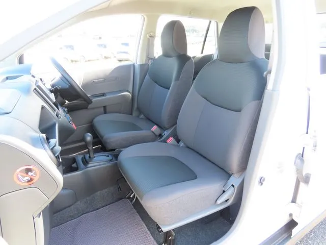 ニッサン　ＮＶ１５０　ＡＤ　２ＷＤ