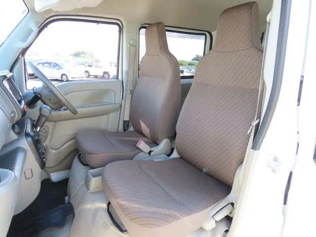エブリイバン（スズキ）の車両写真