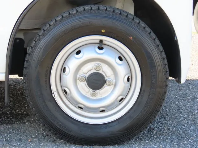 エブリイバン（スズキ）の車両写真