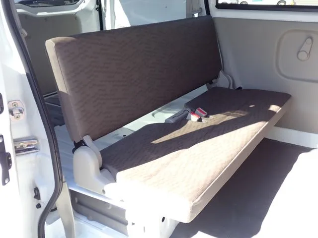 エブリイバン（スズキ）の車両写真