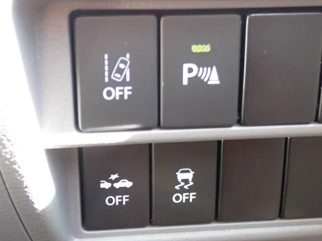 エブリイバン（スズキ）の車両写真