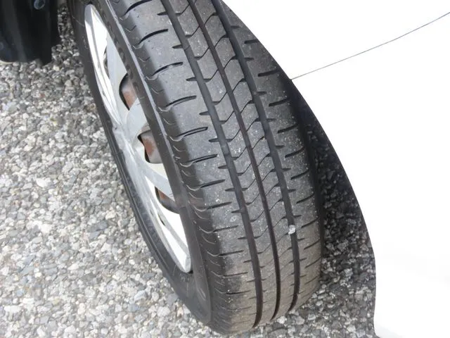 ミラ　イース（ダイハツ）の車両写真