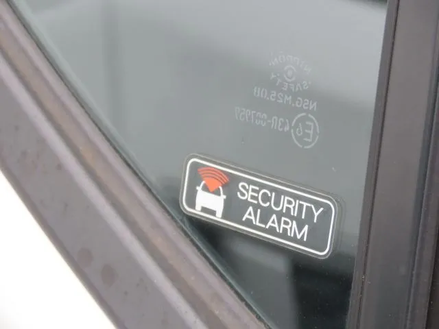 ミラ　イース（ダイハツ）の車両写真