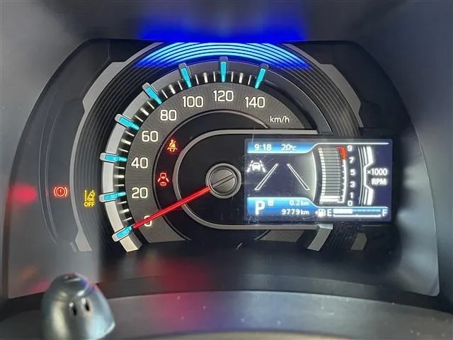 スズキ　ハスラー