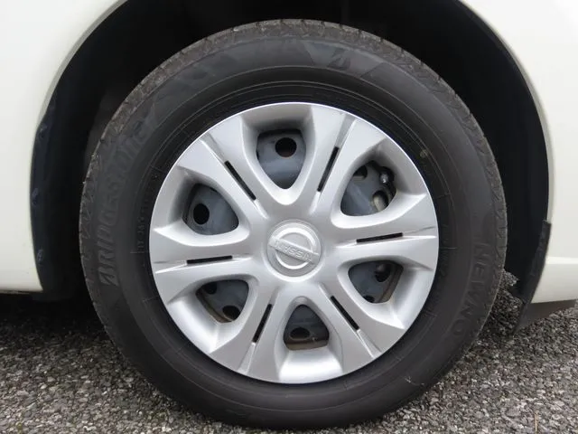 ニッサン　ノート