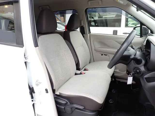 ニッサン　デイズ