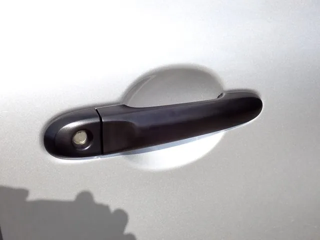 ニッサン　マーチ