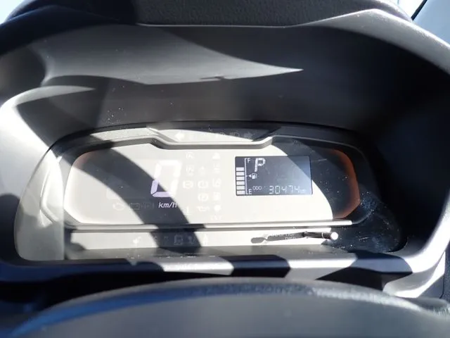 ミラ　イース（ダイハツ）の車両写真