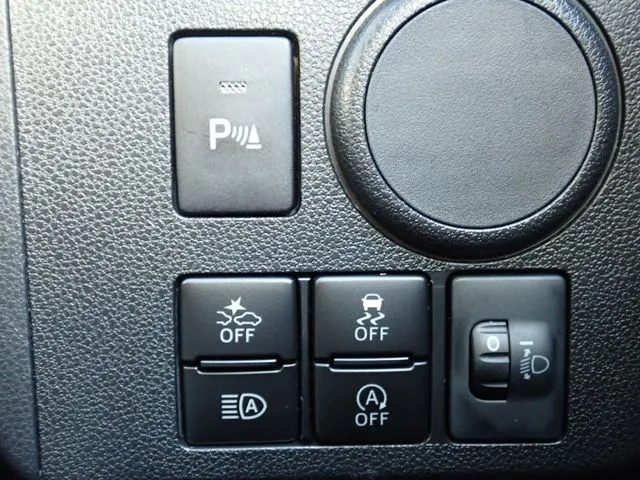 ミラ　イース（ダイハツ）の車両写真