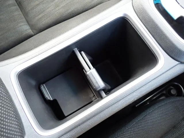 シャトル　ハイブリッド（ホンダ）の車両写真