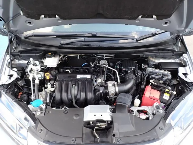 シャトル　ハイブリッド（ホンダ）の車両写真