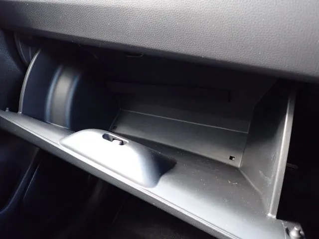 シャトル　ハイブリッド（ホンダ）の車両写真