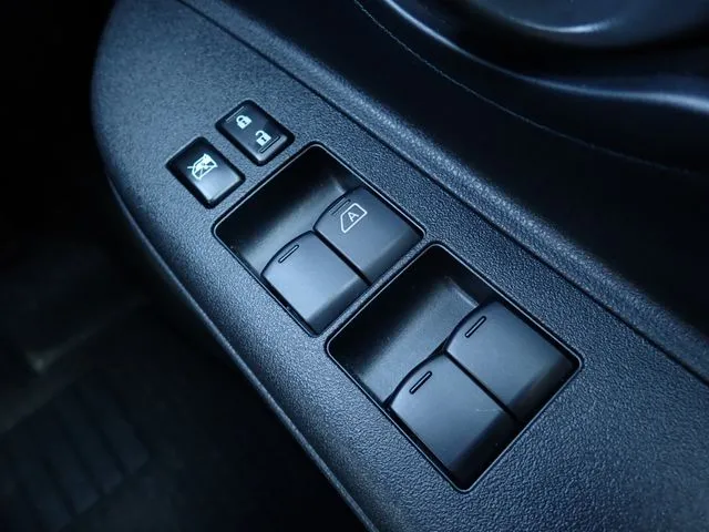 ニッサン　マーチ