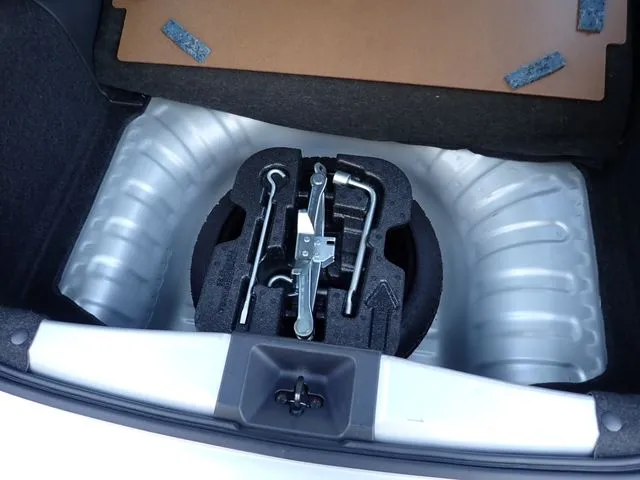 ニッサン　マーチ