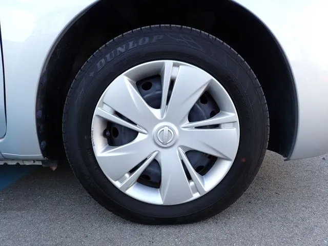 ニッサン　マーチ