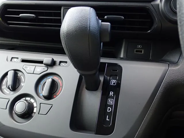 ニッサン　デイズ