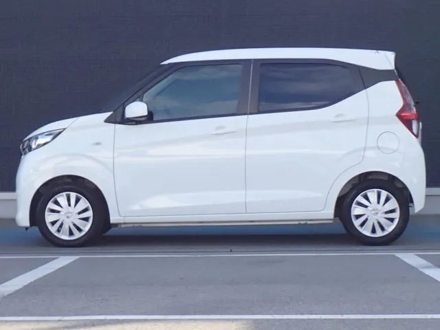 ニッサン　デイズ