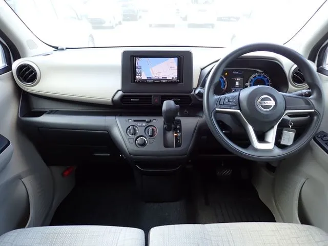 ニッサン　デイズ