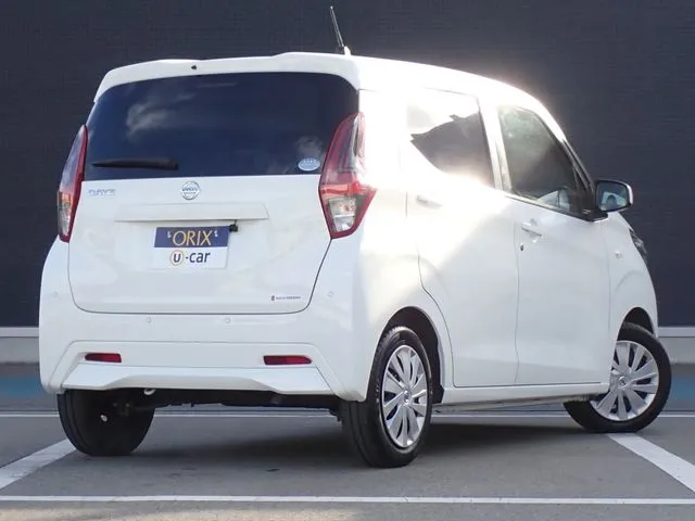 ニッサン　デイズ