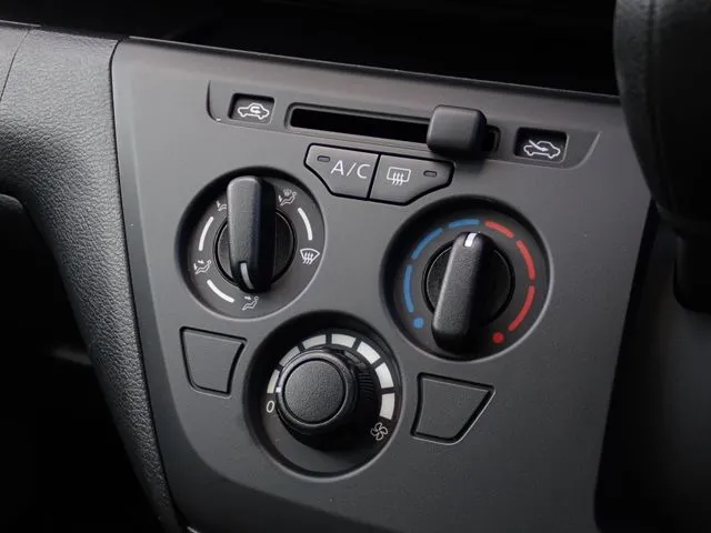 ニッサン　デイズ