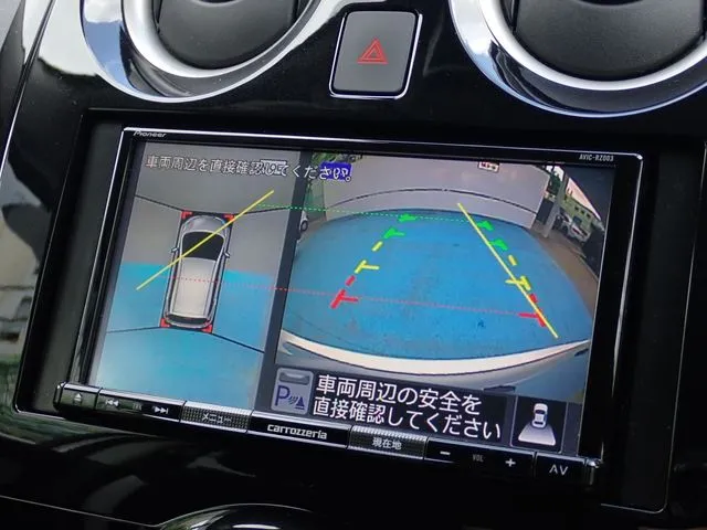 ニッサン　ノート　４ＷＤ