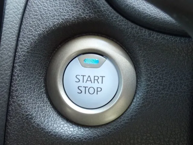 ニッサン　ノート