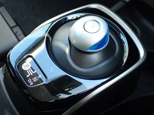 ニッサン　ノート