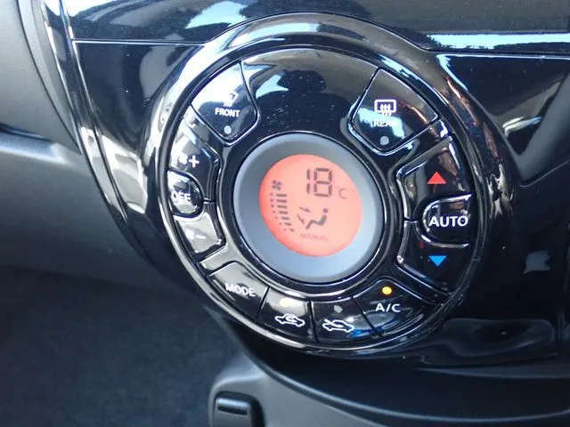 ニッサン　ノート