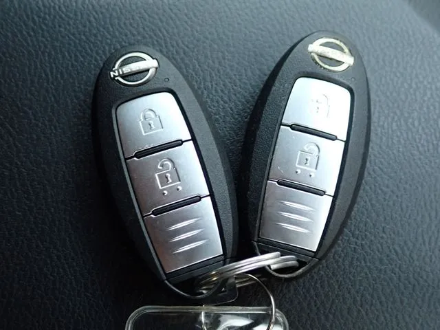 ニッサン　ノート