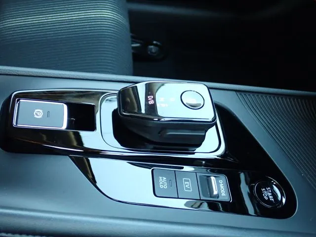 ノート（ニッサン）の車両写真