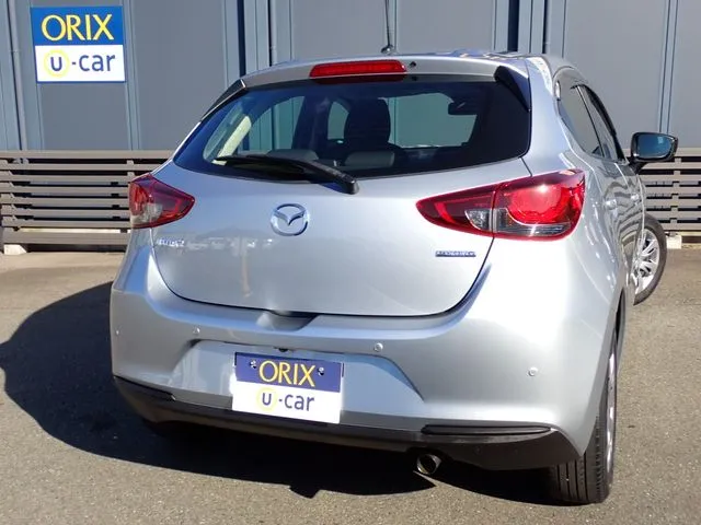 マツダ MAZDA2