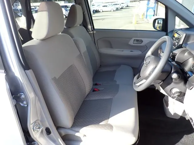 ダイハツ ムーヴ