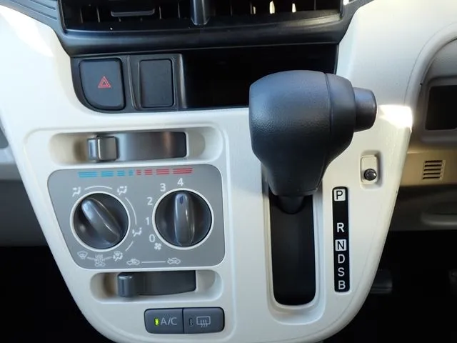 ダイハツ ムーヴ