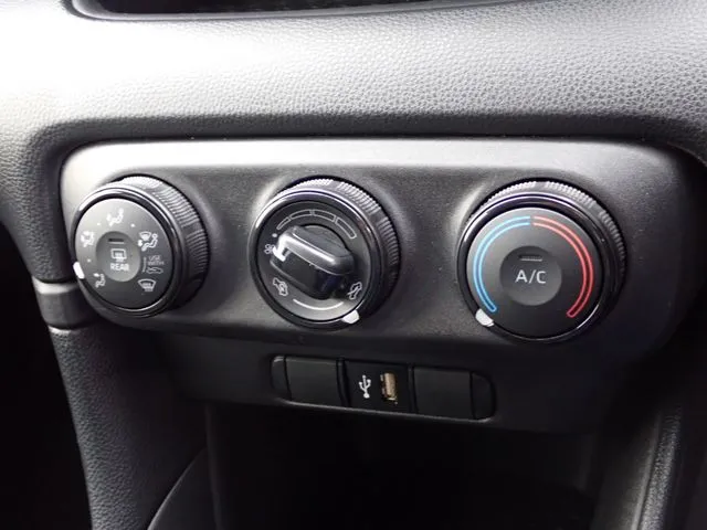 トヨタ　ヤリス