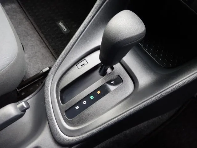 トヨタ　ヤリス