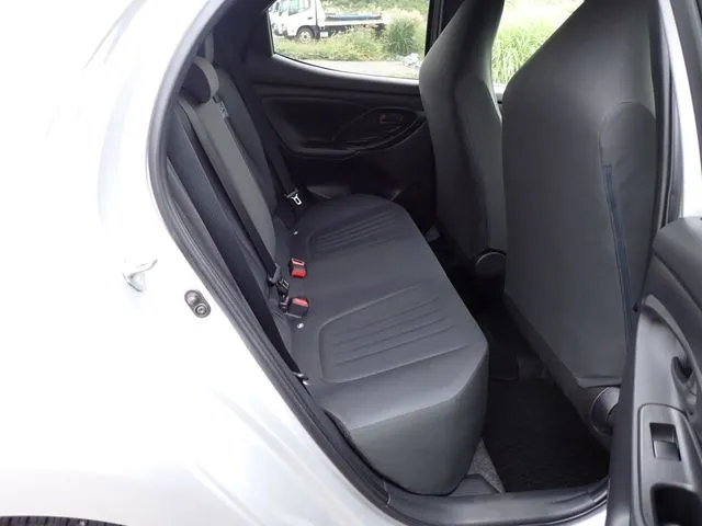 トヨタ　ヤリス