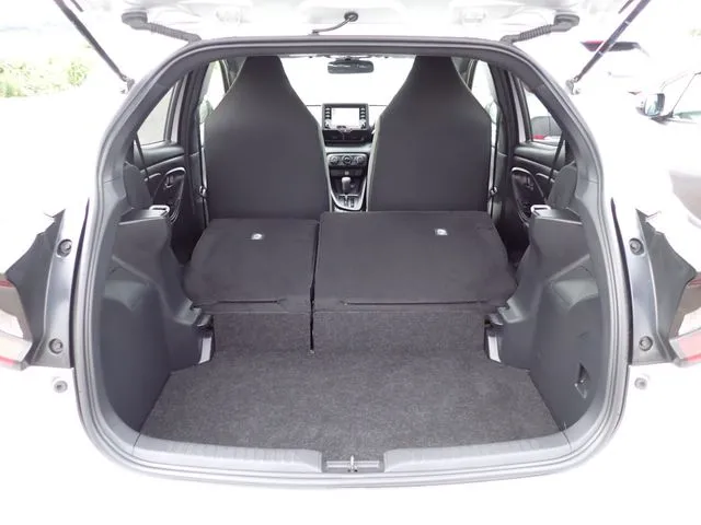 トヨタ　ヤリス