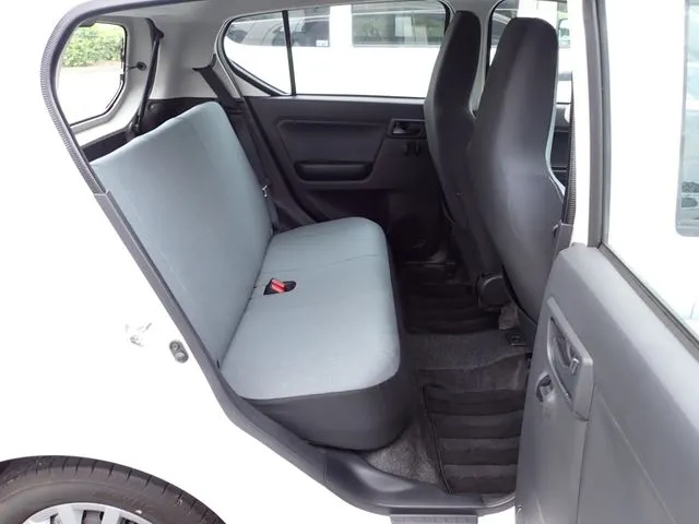 ダイハツ　ミラ　イース