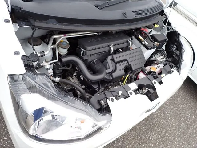 ダイハツ　ミラ　イース