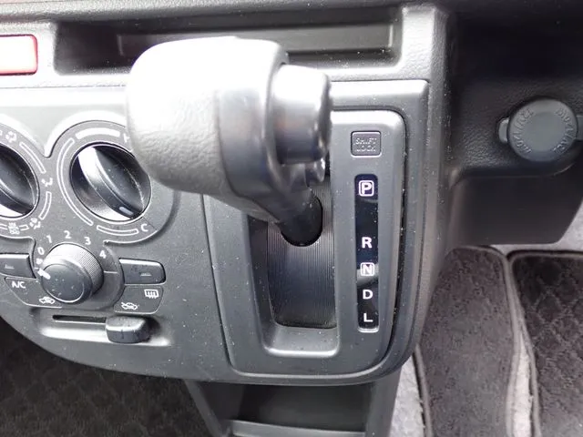 スズキ　アルト　４ＷＤ