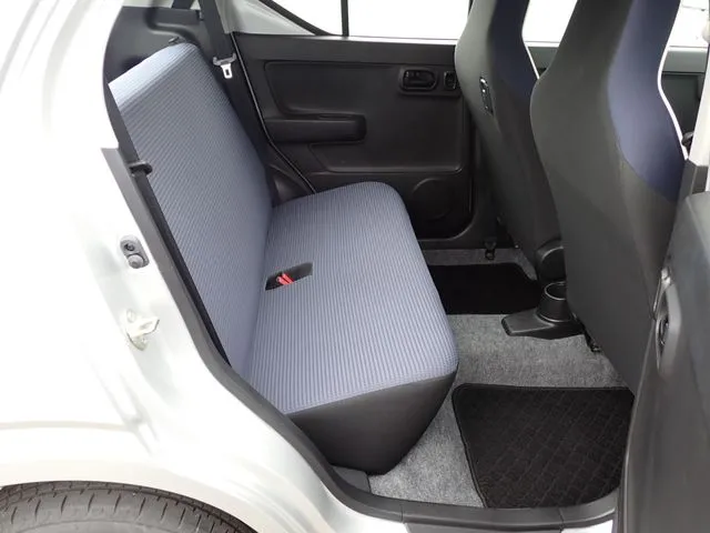 スズキ　アルト　４ＷＤ